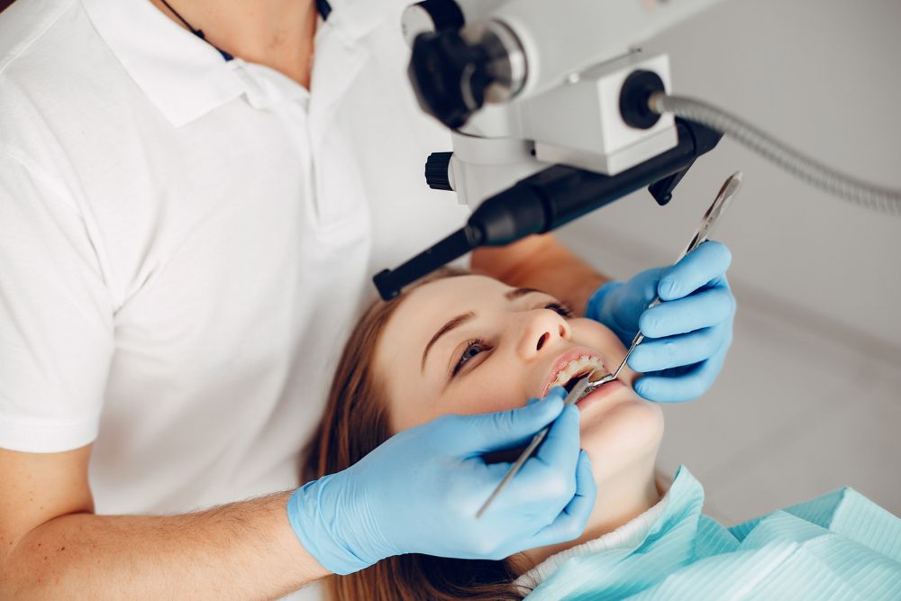How Risky Are Dental Implants?
